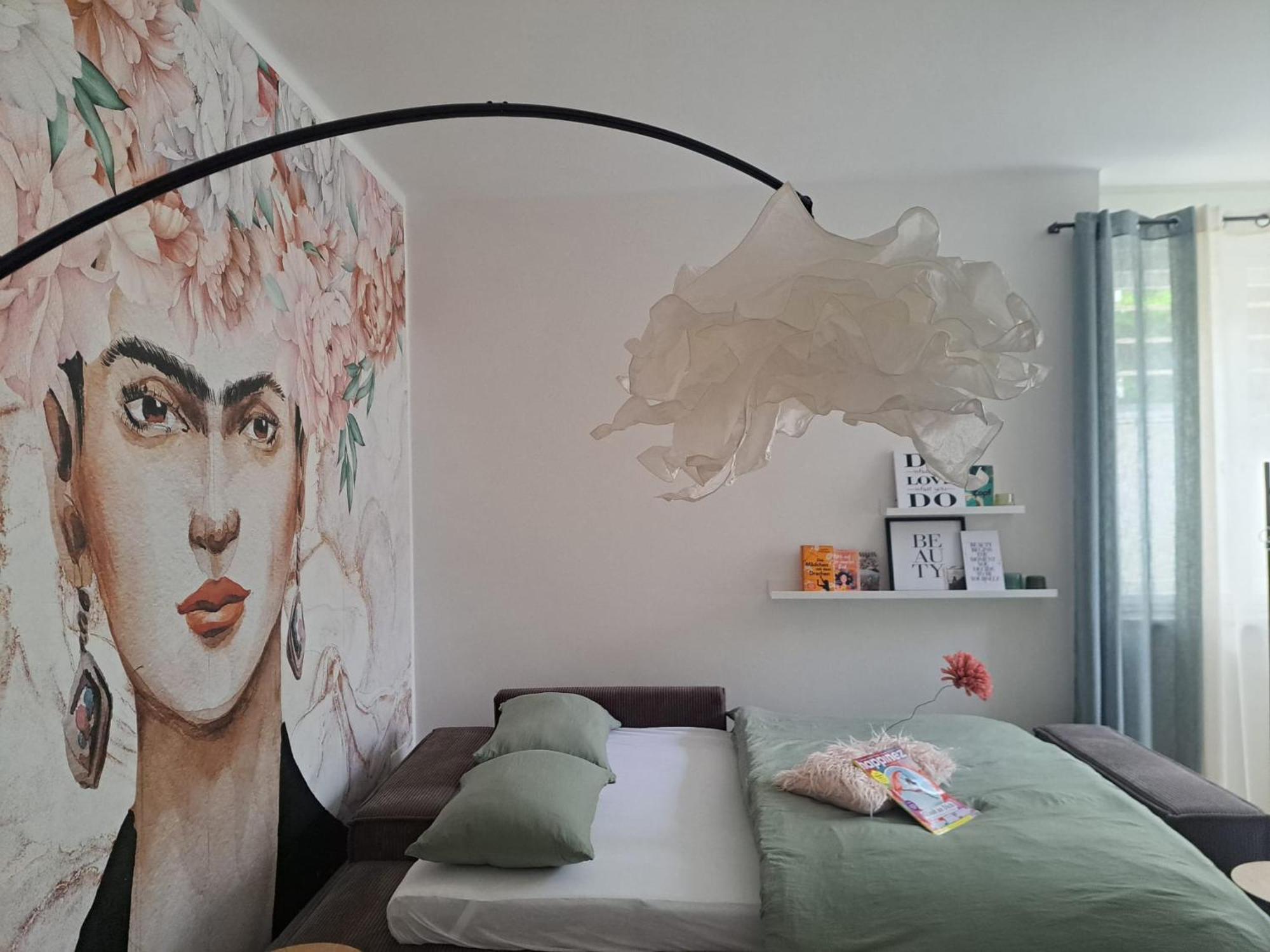 Apartment Wildflower In Privatvilla Im Herzen Merans Εξωτερικό φωτογραφία