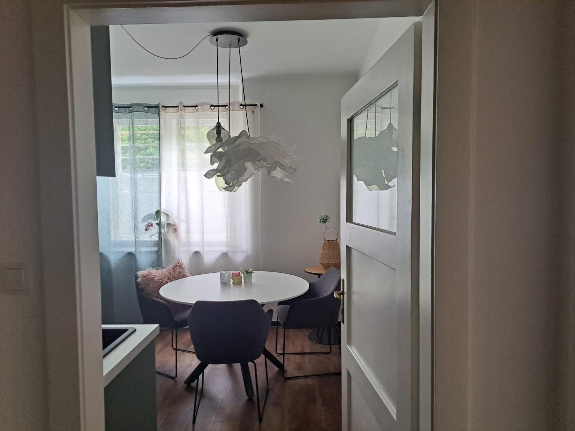 Apartment Wildflower In Privatvilla Im Herzen Merans Εξωτερικό φωτογραφία